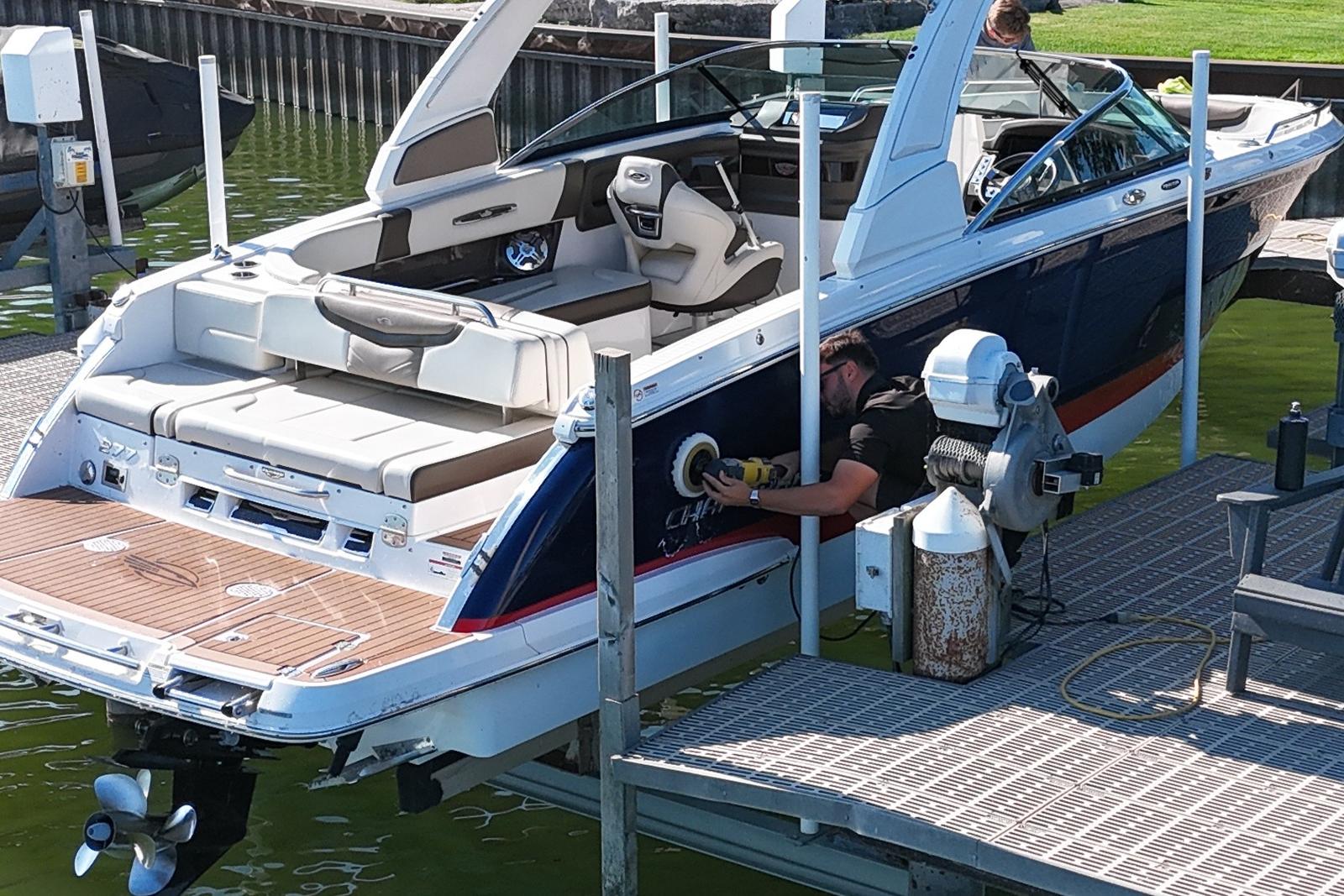 Full Boat Detail photo